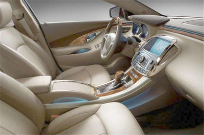 汽車裝飾加盟與汽車出租 投資成本與業(yè)務(wù)模式解析